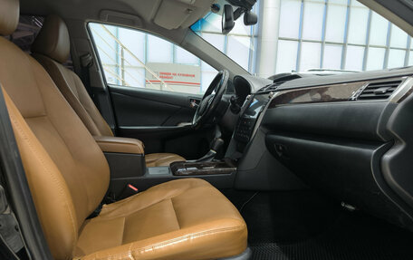 Toyota Camry, 2016 год, 1 890 000 рублей, 15 фотография