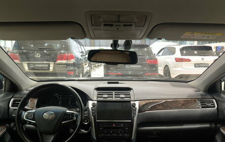 Toyota Camry, 2016 год, 1 890 000 рублей, 18 фотография