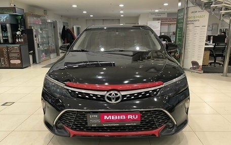 Toyota Camry, 2016 год, 1 890 000 рублей, 6 фотография
