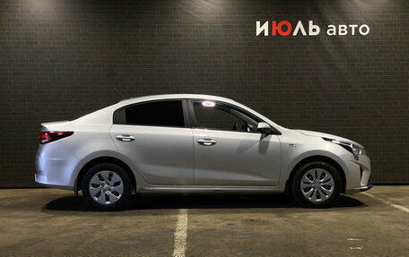 KIA Rio IV, 2021 год, 1 549 000 рублей, 4 фотография