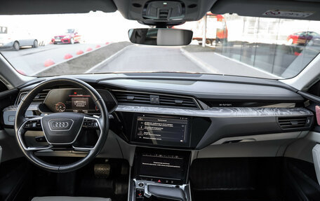 Audi e-tron I, 2021 год, 4 099 000 рублей, 13 фотография