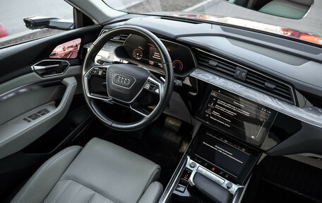 Audi e-tron I, 2021 год, 4 099 000 рублей, 12 фотография