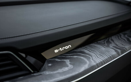 Audi e-tron I, 2021 год, 4 099 000 рублей, 40 фотография