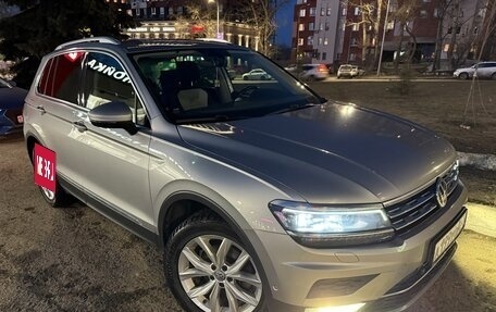 Volkswagen Tiguan II, 2017 год, 2 550 000 рублей, 3 фотография