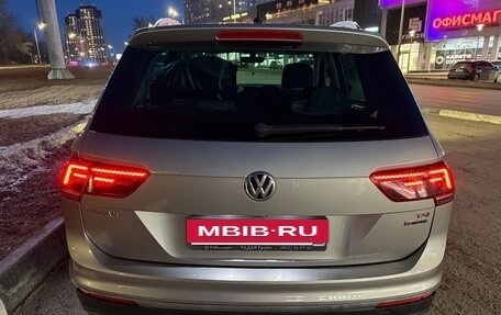 Volkswagen Tiguan II, 2017 год, 2 550 000 рублей, 2 фотография