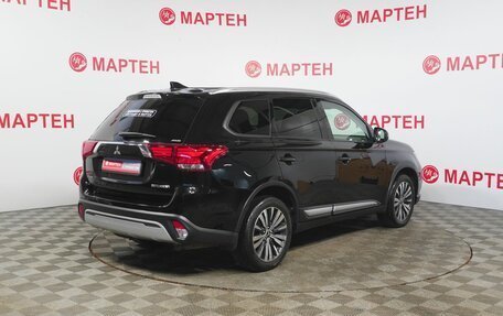 Mitsubishi Outlander III рестайлинг 3, 2018 год, 2 267 000 рублей, 5 фотография