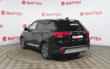Mitsubishi Outlander III рестайлинг 3, 2018 год, 2 267 000 рублей, 7 фотография