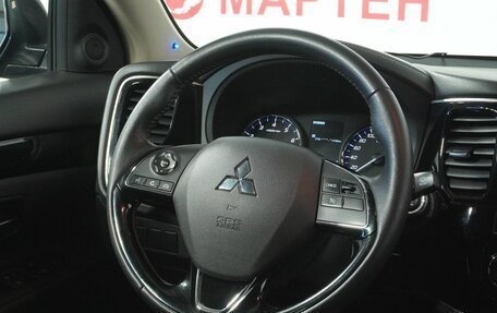 Mitsubishi Outlander III рестайлинг 3, 2018 год, 2 267 000 рублей, 16 фотография