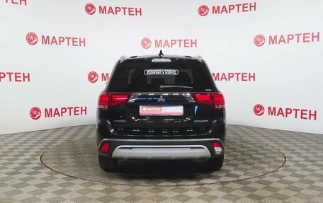 Mitsubishi Outlander III рестайлинг 3, 2018 год, 2 267 000 рублей, 6 фотография