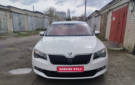 Skoda Superb III рестайлинг, 2018 год, 2 100 000 рублей, 1 фотография