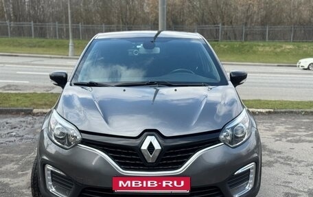 Renault Kaptur I рестайлинг, 2017 год, 1 350 000 рублей, 2 фотография