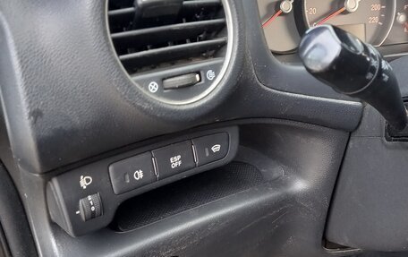 KIA Carens III (RP), 2007 год, 750 000 рублей, 10 фотография