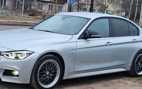 BMW 3 серия, 2018 год, 2 300 000 рублей, 4 фотография