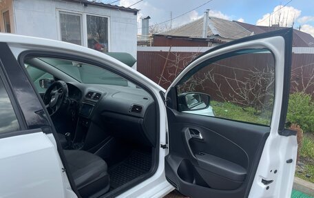 Volkswagen Polo VI (EU Market), 2018 год, 750 000 рублей, 8 фотография