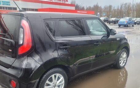 KIA Soul II рестайлинг, 2018 год, 1 560 000 рублей, 2 фотография