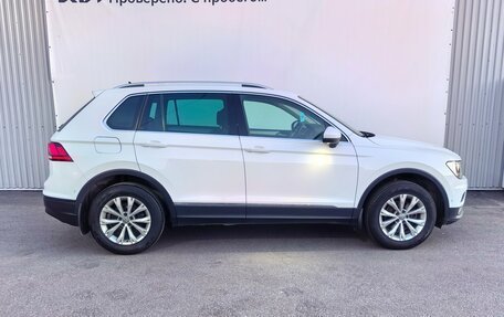 Volkswagen Tiguan II, 2017 год, 2 240 000 рублей, 4 фотография