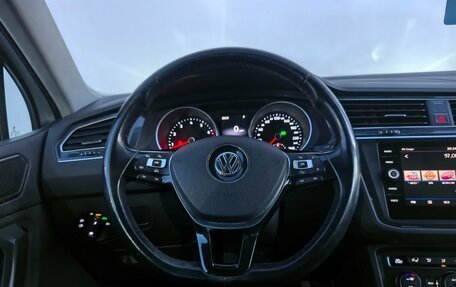 Volkswagen Tiguan II, 2017 год, 2 240 000 рублей, 13 фотография