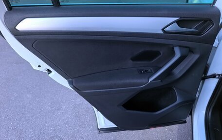 Volkswagen Tiguan II, 2017 год, 2 240 000 рублей, 17 фотография