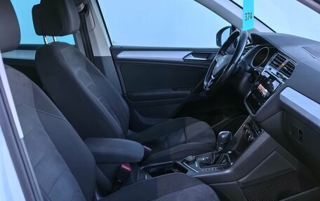 Volkswagen Tiguan II, 2017 год, 2 240 000 рублей, 23 фотография