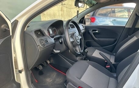 Volkswagen Polo VI (EU Market), 2015 год, 820 000 рублей, 9 фотография