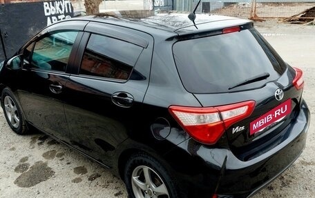 Toyota Vitz, 2018 год, 1 050 000 рублей, 3 фотография