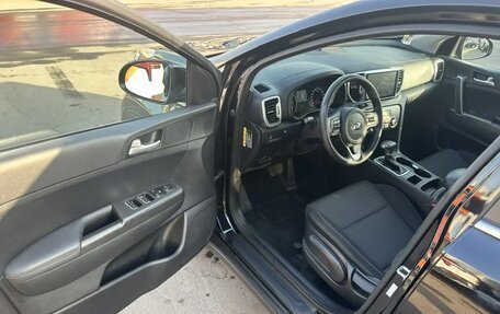 KIA Sportage IV рестайлинг, 2018 год, 2 120 000 рублей, 4 фотография