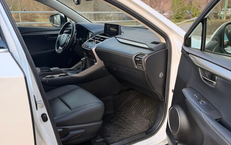 Lexus NX I, 2018 год, 3 800 000 рублей, 15 фотография