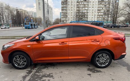 Hyundai Solaris II рестайлинг, 2021 год, 1 642 000 рублей, 8 фотография