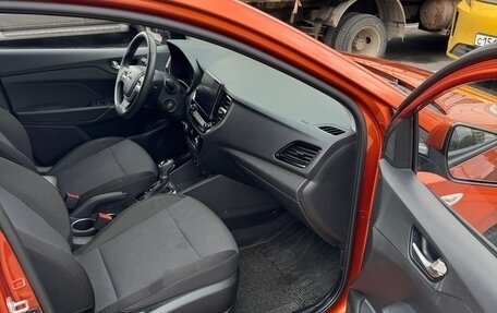 Hyundai Solaris II рестайлинг, 2021 год, 1 642 000 рублей, 12 фотография