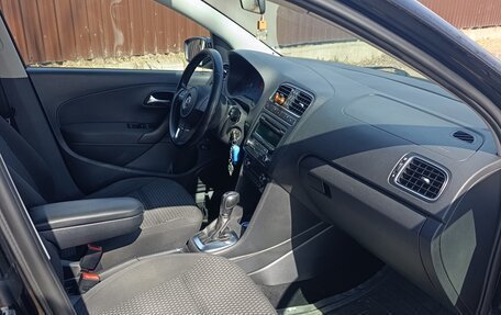 Volkswagen Polo VI (EU Market), 2012 год, 750 000 рублей, 5 фотография