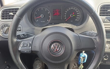 Volkswagen Polo VI (EU Market), 2012 год, 750 000 рублей, 14 фотография