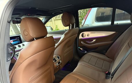 Mercedes-Benz E-Класс, 2021 год, 4 800 000 рублей, 5 фотография