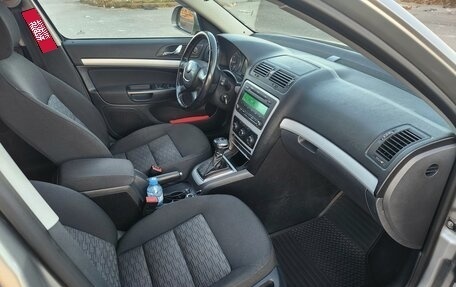 Skoda Octavia, 2011 год, 860 000 рублей, 12 фотография