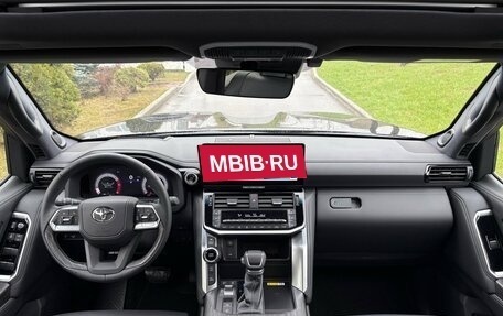 Toyota Land Cruiser, 2025 год, 14 990 000 рублей, 23 фотография