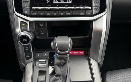 Toyota Land Cruiser, 2025 год, 14 990 000 рублей, 34 фотография