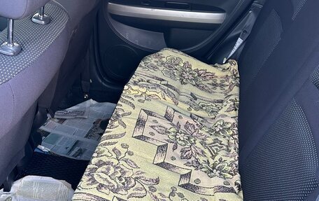 Toyota Ist II, 2004 год, 700 000 рублей, 7 фотография