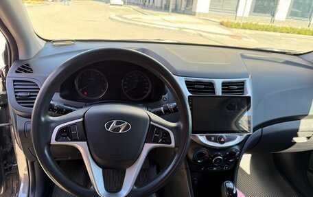 Hyundai Solaris II рестайлинг, 2015 год, 1 170 000 рублей, 12 фотография