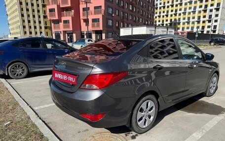 Hyundai Solaris II рестайлинг, 2015 год, 1 170 000 рублей, 6 фотография