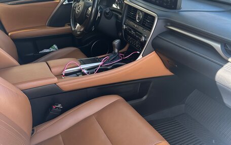 Lexus RX IV рестайлинг, 2020 год, 5 250 000 рублей, 9 фотография