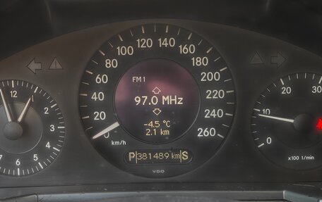 Mercedes-Benz E-Класс, 2004 год, 820 000 рублей, 8 фотография