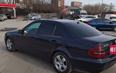 Mercedes-Benz E-Класс, 2004 год, 820 000 рублей, 6 фотография