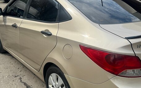 Hyundai Solaris II рестайлинг, 2012 год, 610 000 рублей, 5 фотография