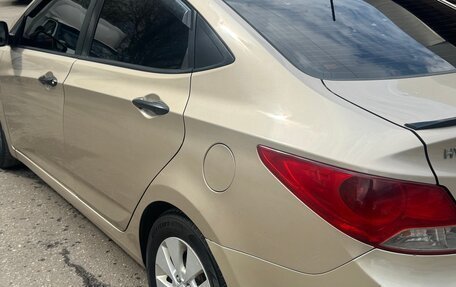 Hyundai Solaris II рестайлинг, 2012 год, 610 000 рублей, 4 фотография