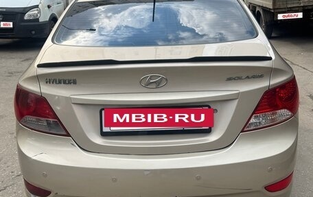 Hyundai Solaris II рестайлинг, 2012 год, 610 000 рублей, 3 фотография