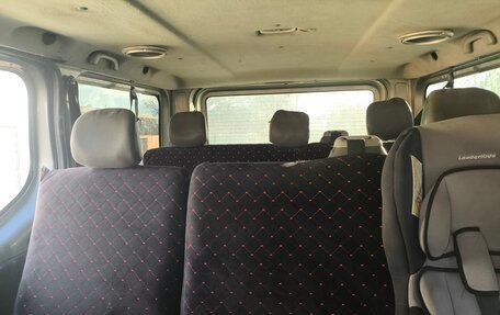 Renault Trafic, 2010 год, 900 000 рублей, 4 фотография