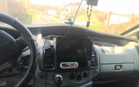 Renault Trafic, 2010 год, 900 000 рублей, 7 фотография