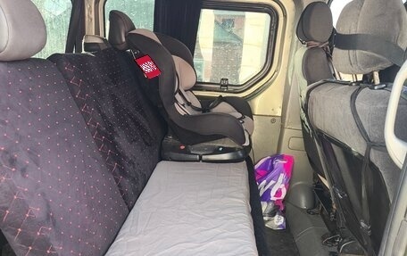 Renault Trafic, 2010 год, 900 000 рублей, 1 фотография