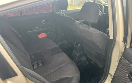 Nissan Tiida, 2011 год, 830 000 рублей, 2 фотография