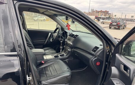 Toyota Highlander III, 2013 год, 2 200 000 рублей, 6 фотография