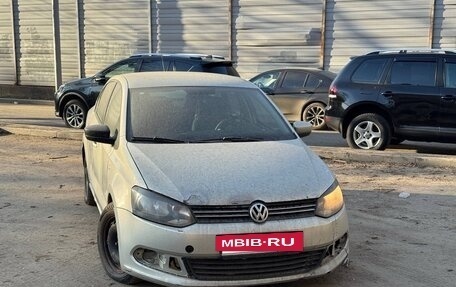 Volkswagen Polo VI (EU Market), 2012 год, 260 000 рублей, 4 фотография